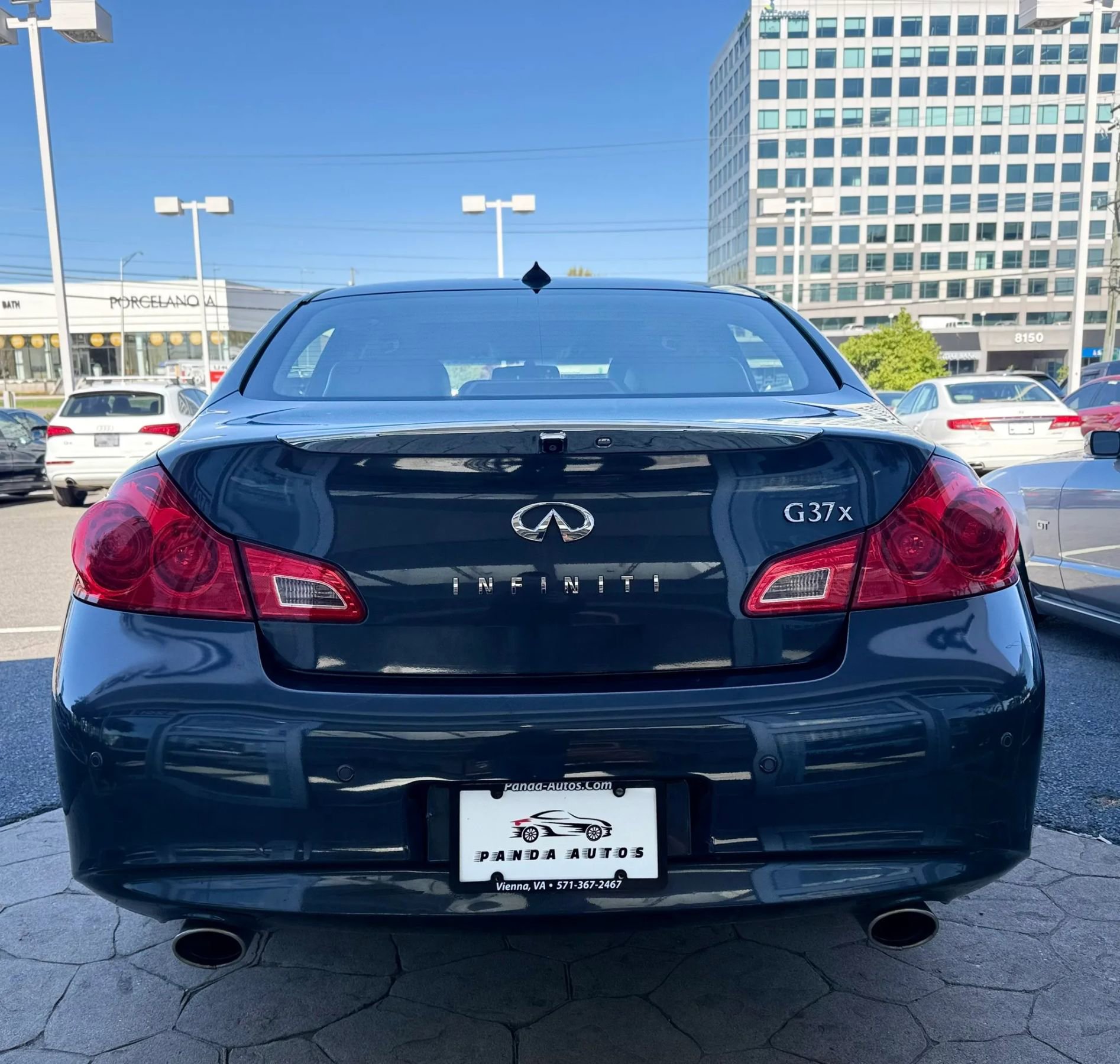 Used 2011 INFINITI G37 x Sedan w/ Premium Pkg image 6