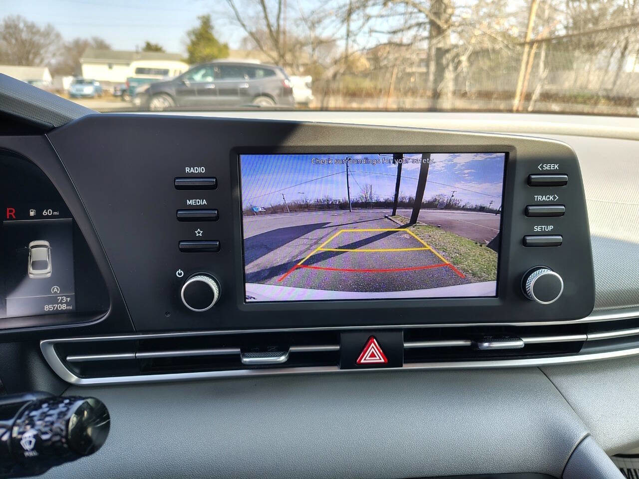 Used 2021 Hyundai Elantra SE image 19