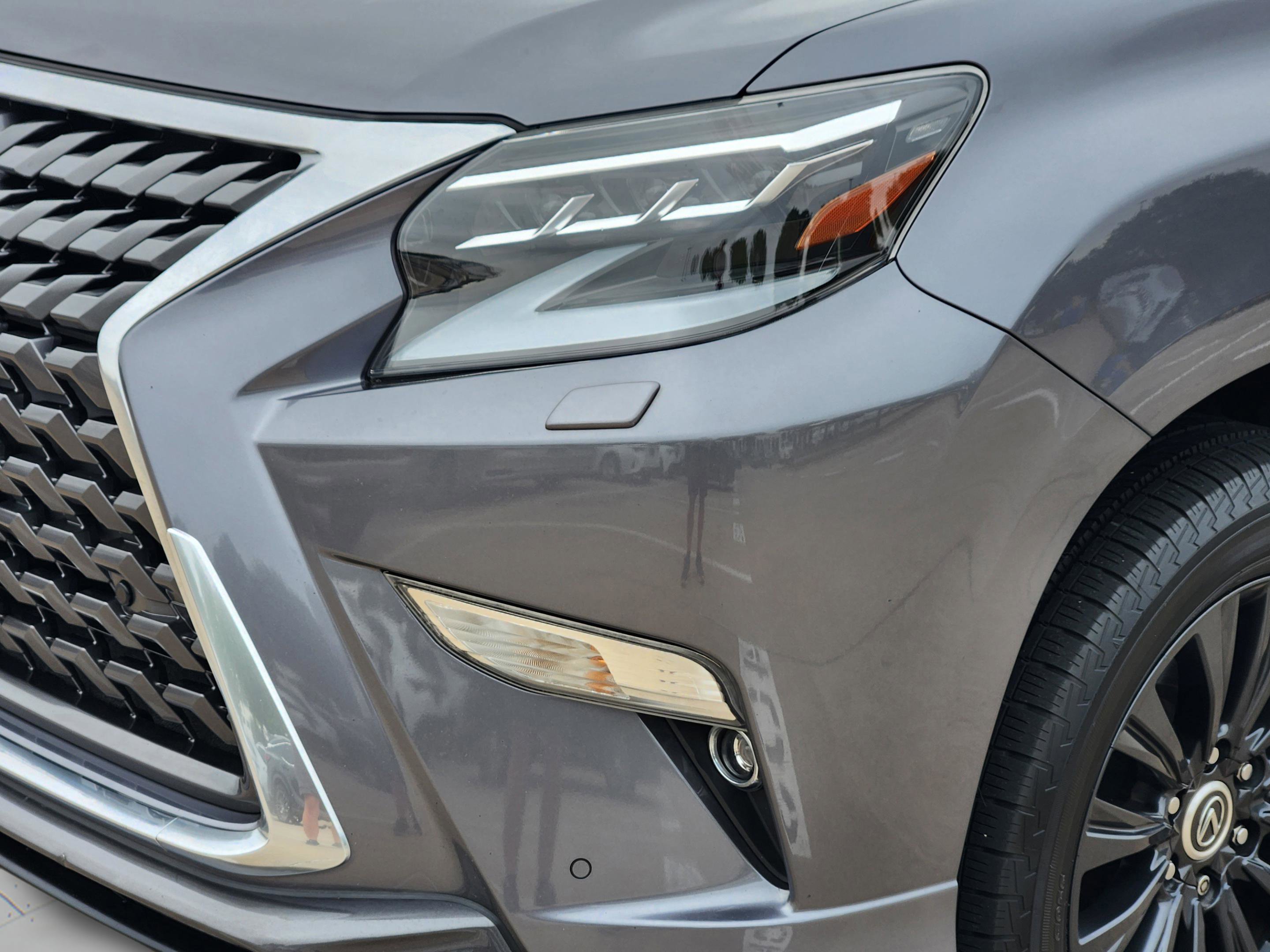Used 2022 Lexus GX 460 Luxury w/ Sport Design Package AWD/4WD image 38