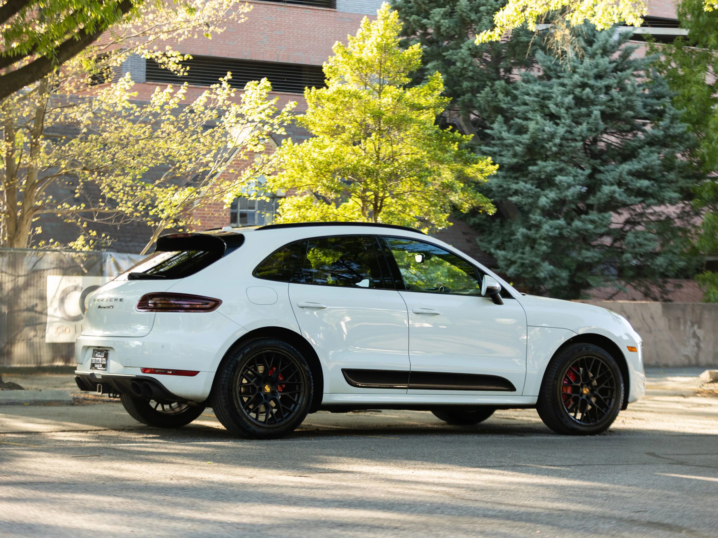 Used 2017 Porsche Macan GTS AWD/4WD image 8