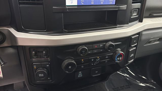 Used 2025 Ford F250 XLT image 28