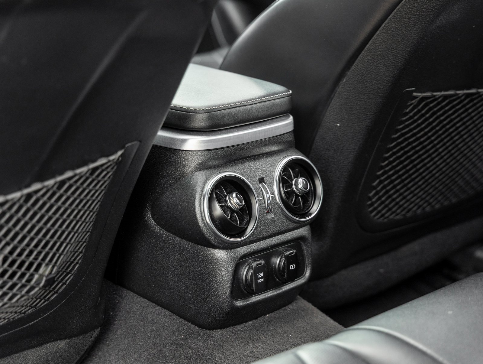 Used 2022 Kia Stinger GT2 image 37