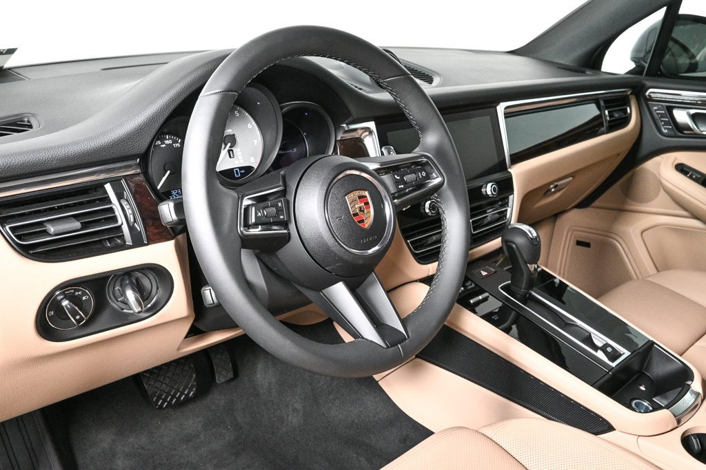 Used 2025 Porsche Macan S image 4