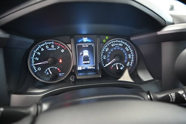 Used 2023 Toyota Tacoma TRD Off-Road AWD/4WD image 30