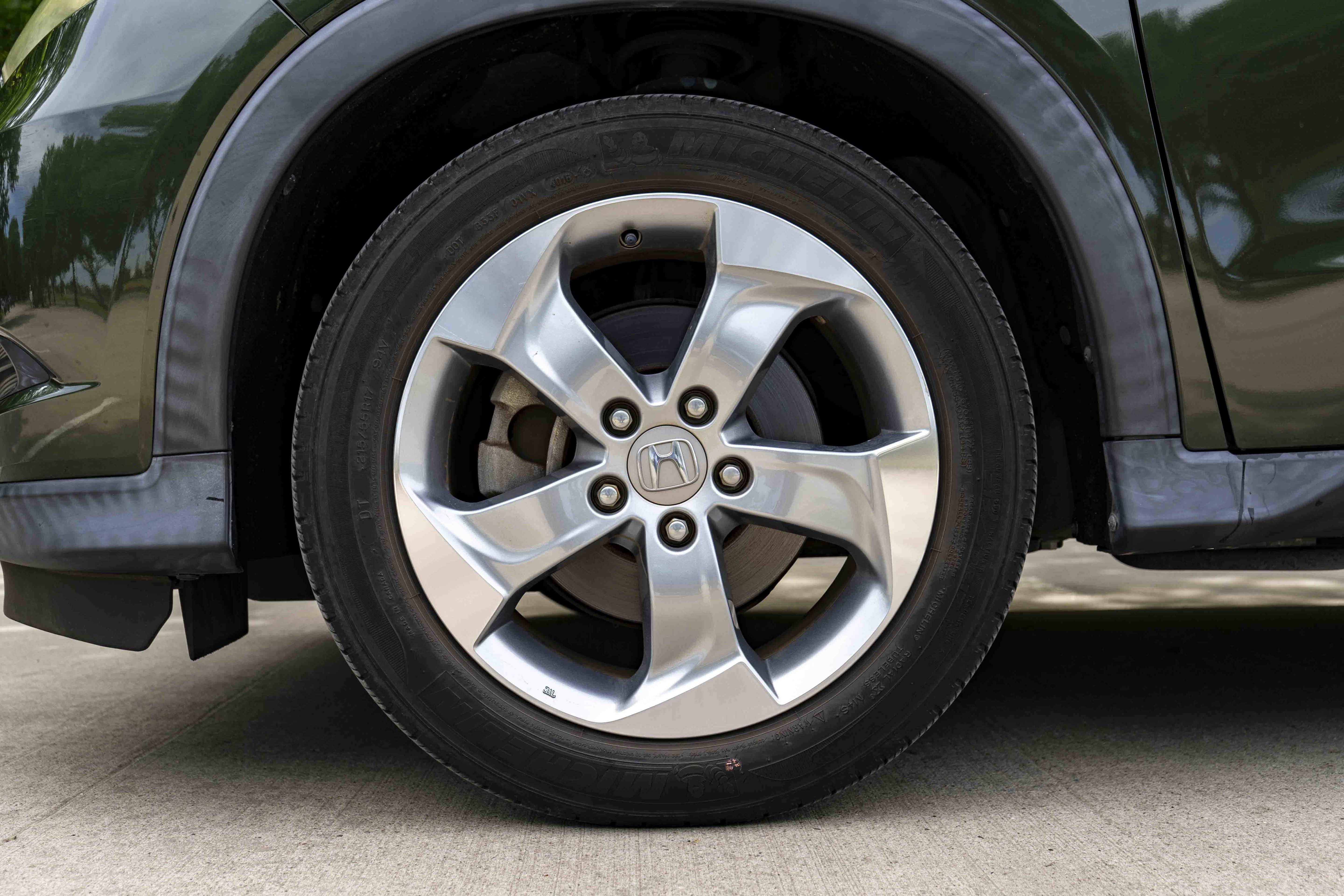 Used 2017 Honda HR-V EX image 14