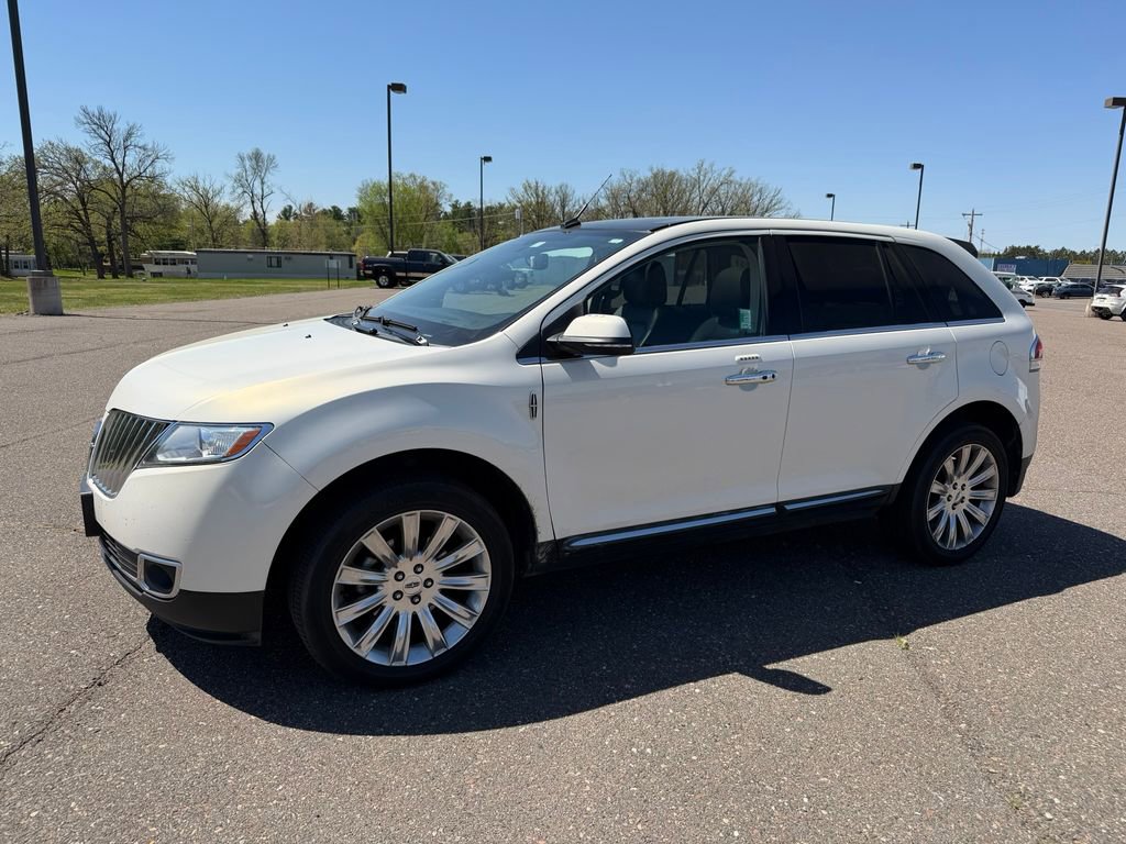 Used 2013 Lincoln MKX AWD image 5