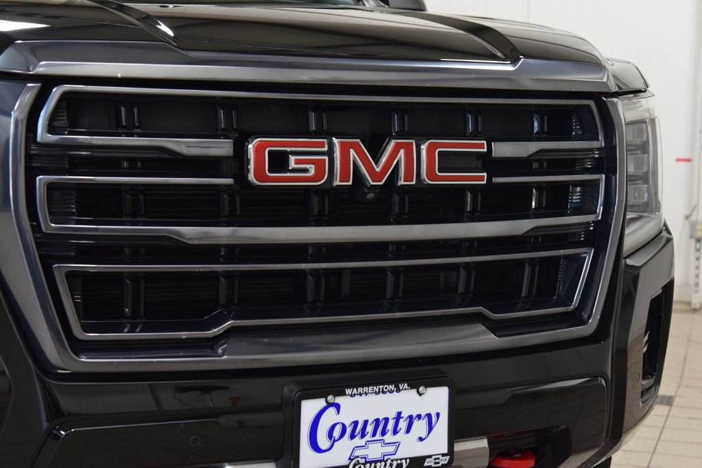 Used 2023 GMC Yukon XL AT4 w/ AT4 Premium Package AWD/4WD image 11
