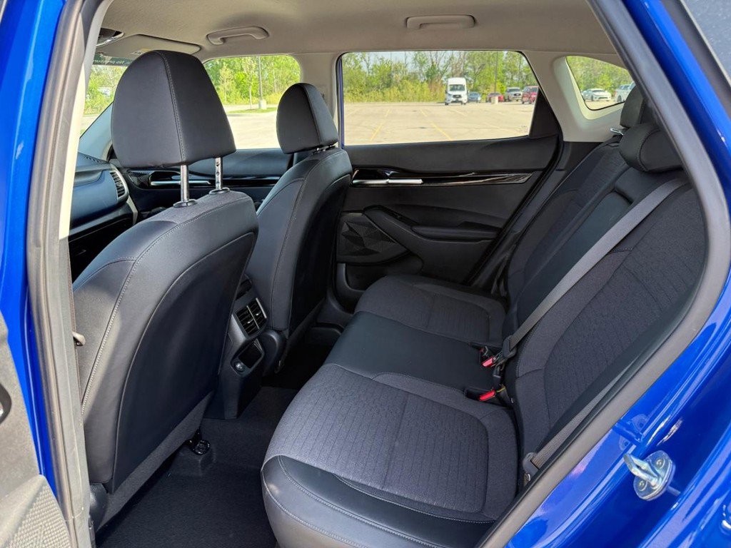 Used 2023 Kia Seltos S AWD/4WD image 11