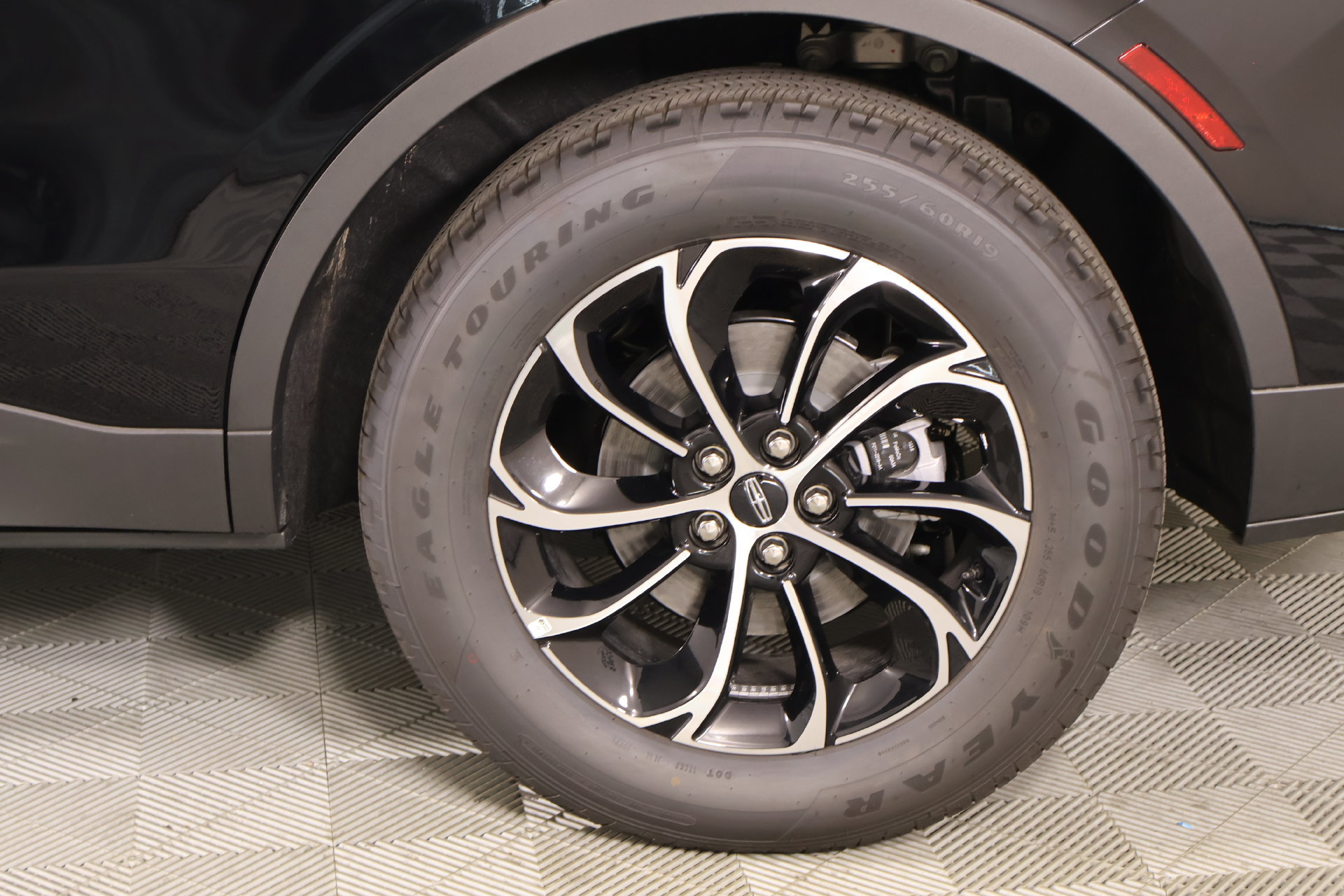 New 2026 Lincoln Nautilus Premier AWD/4WD image 19