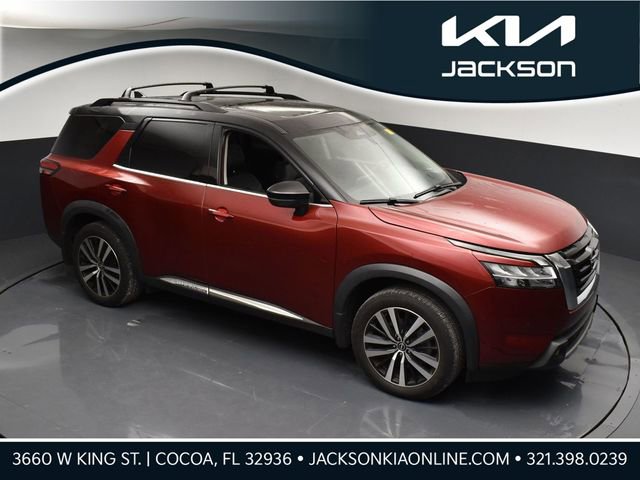 Used 2024 Nissan Pathfinder Platinum video 1