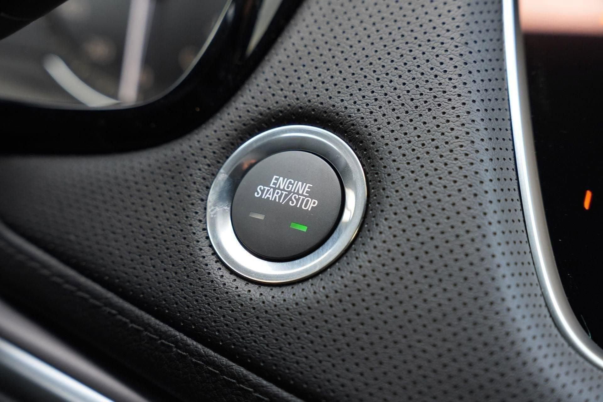 New 2026 Cadillac XT5 Luxury w/ LPO, Floor Liner Package image 15