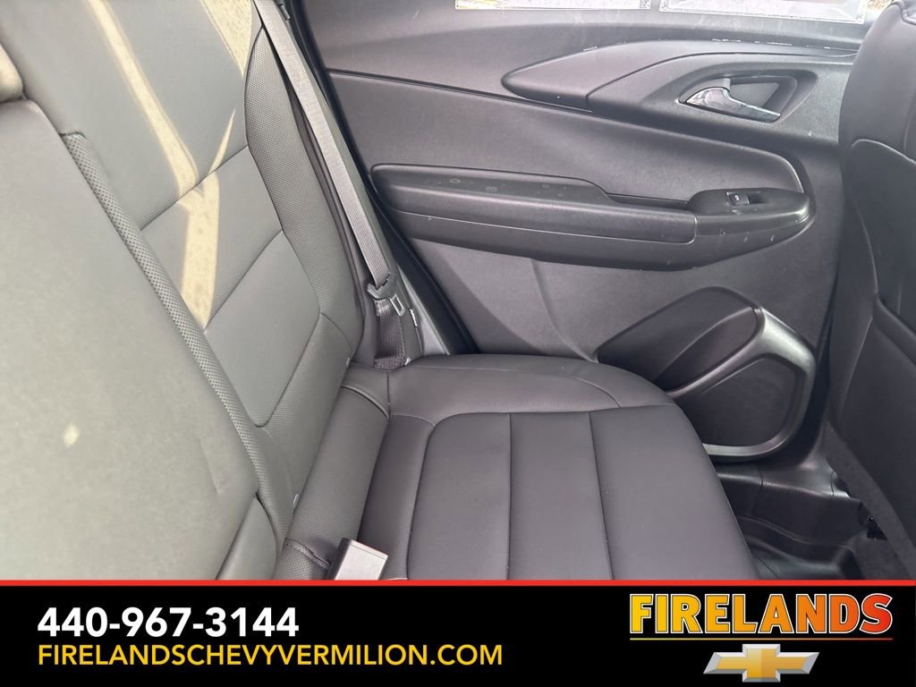 Used 2024 Chevrolet TrailBlazer RS w/ Convenience Package image 38