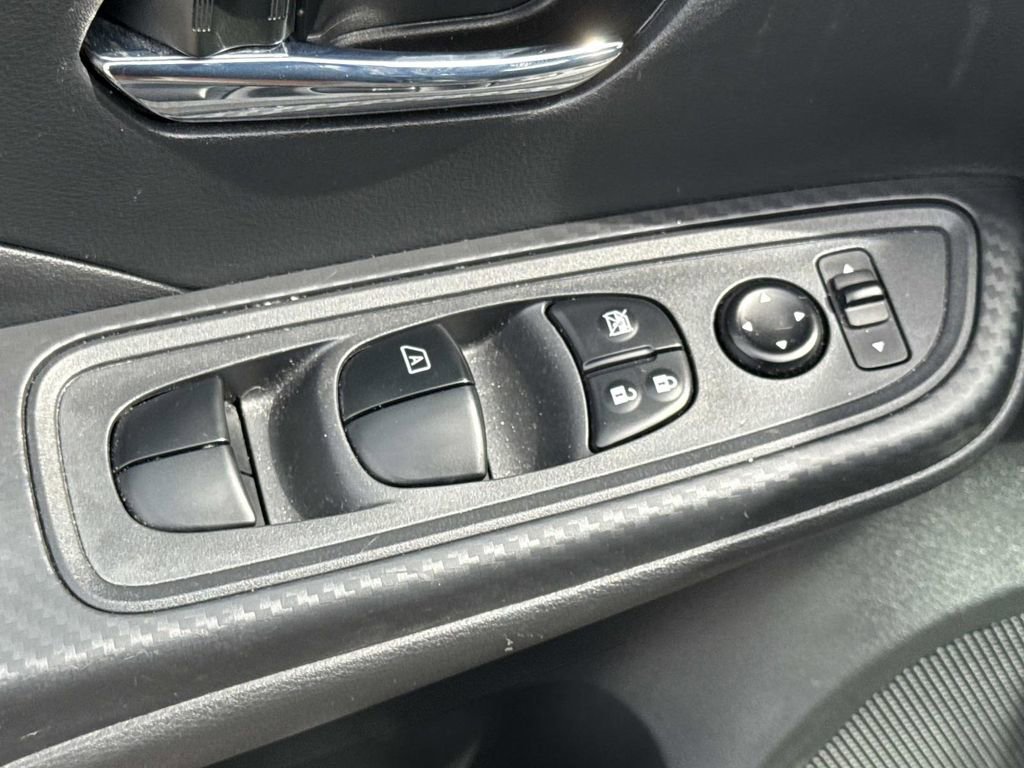 Certified 2024 Nissan Versa SV FWD image 18