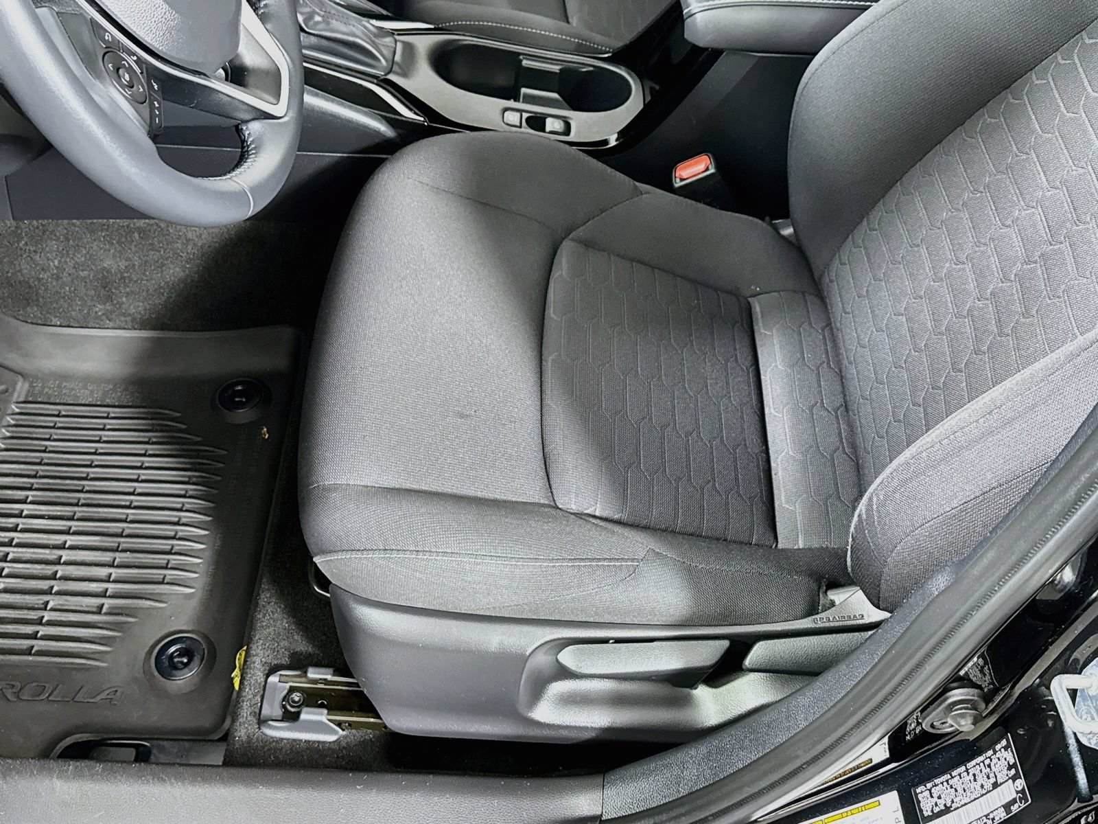 Certified 2024 Toyota Corolla SE FWD image 18