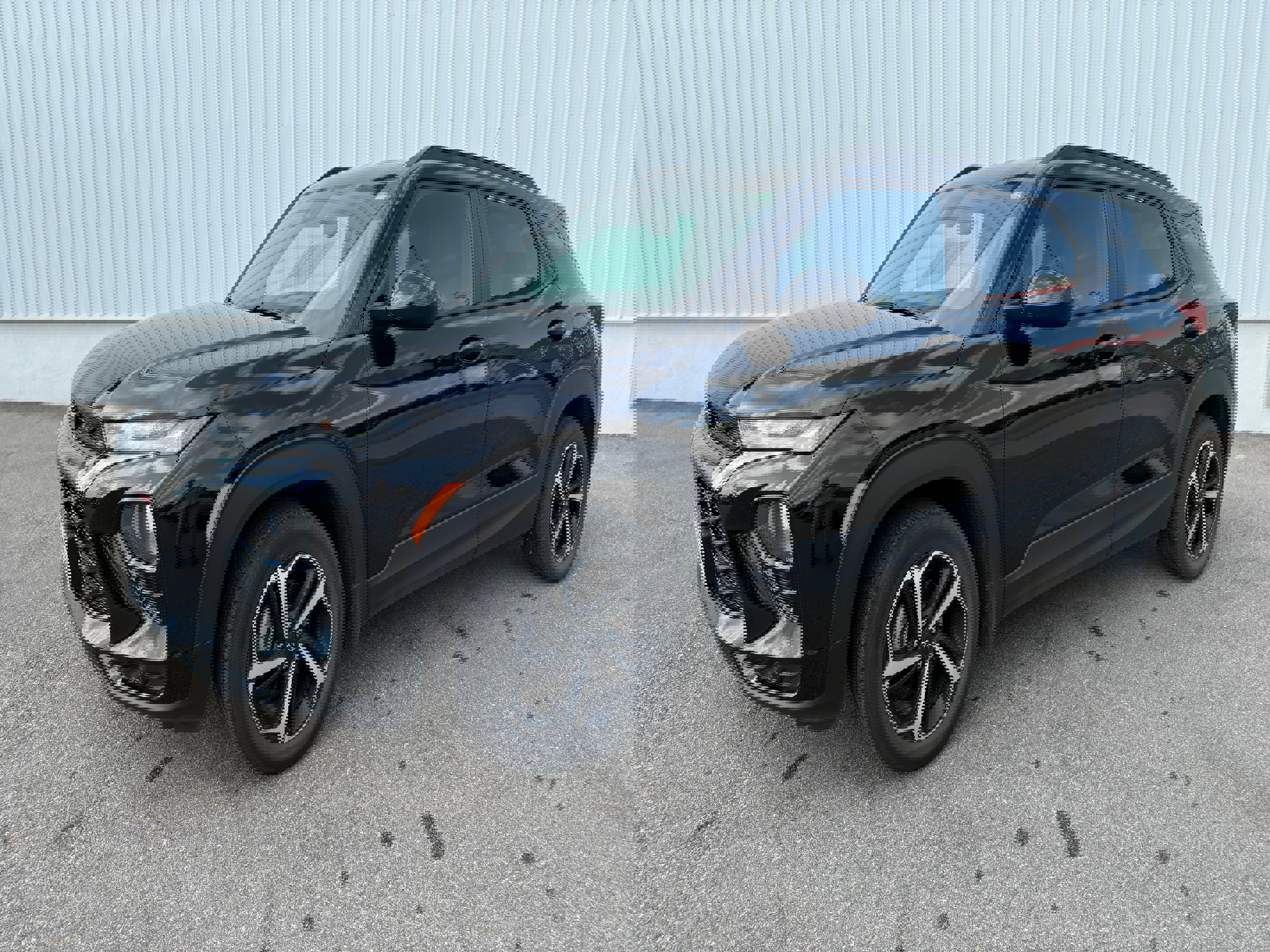 Used 2023 Chevrolet TrailBlazer RS w/ Sun and Liftgate Package image 3