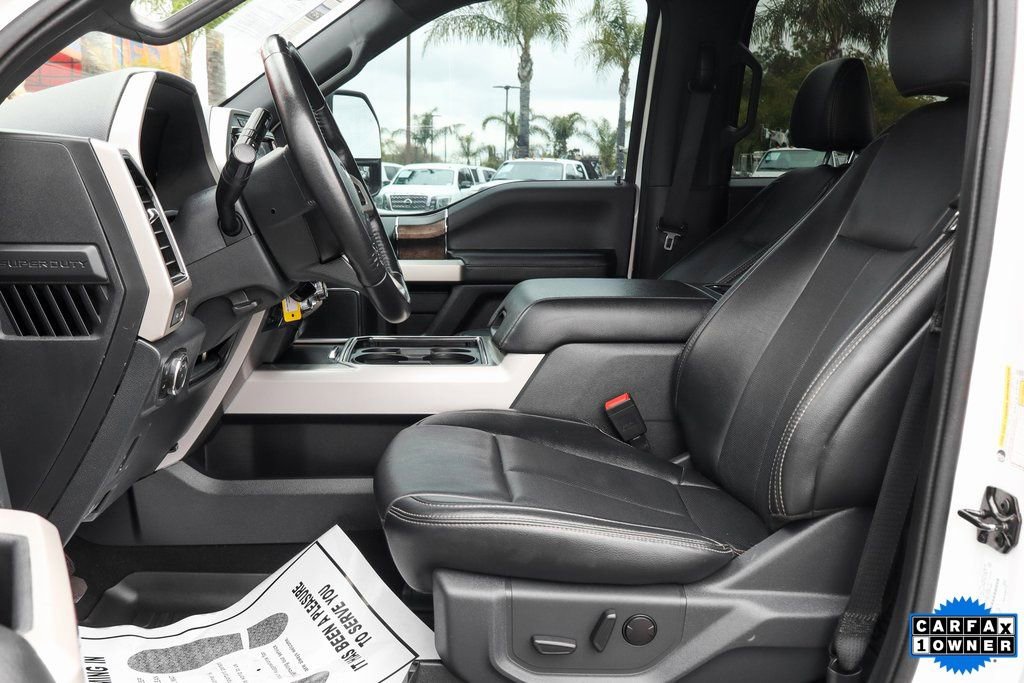 Used 2022 Ford F350 Lariat w/ Black Appearance Package image 16