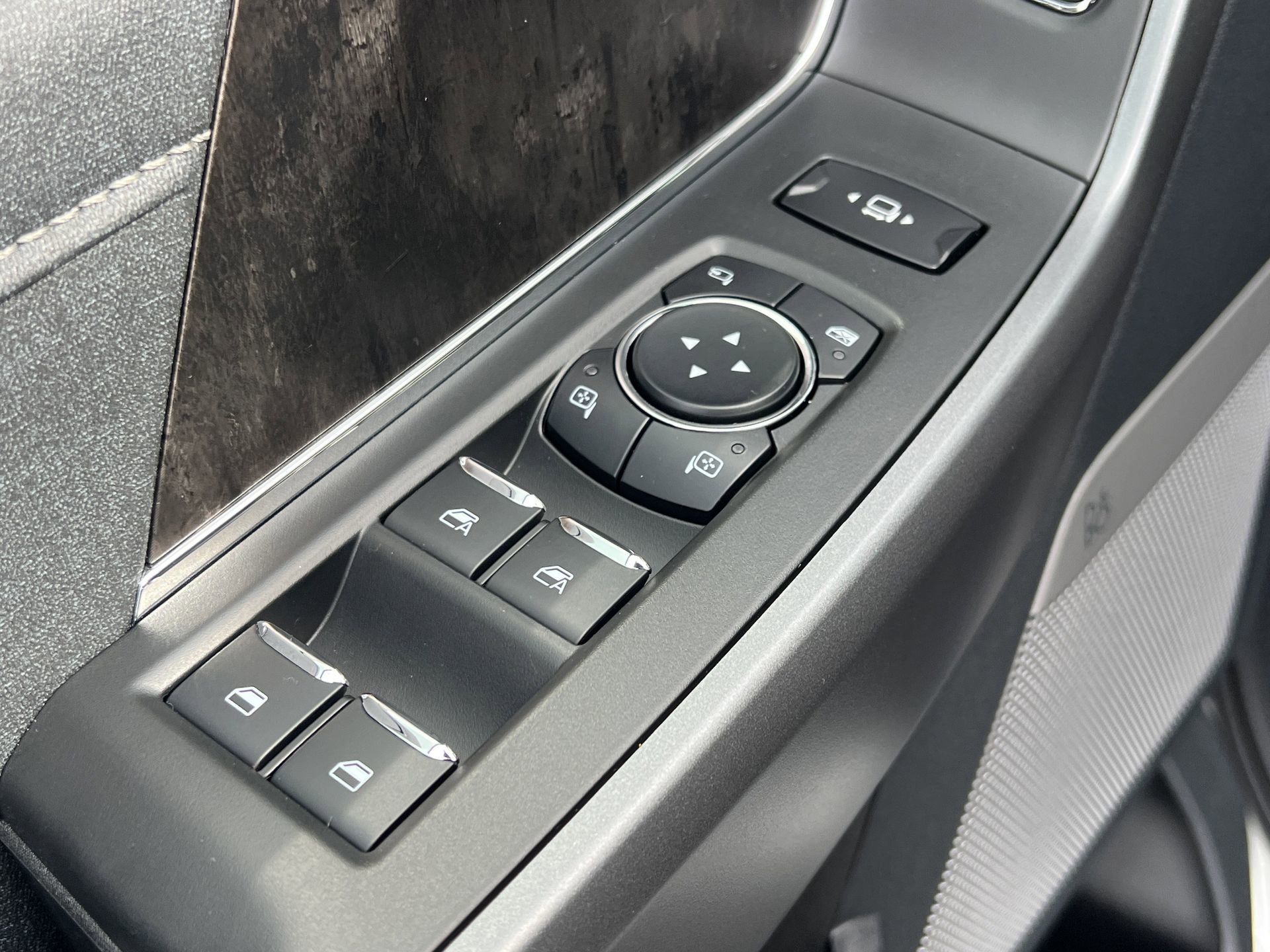 New 2026 Ford F350 Lariat w/ Black Appearance Package image 14