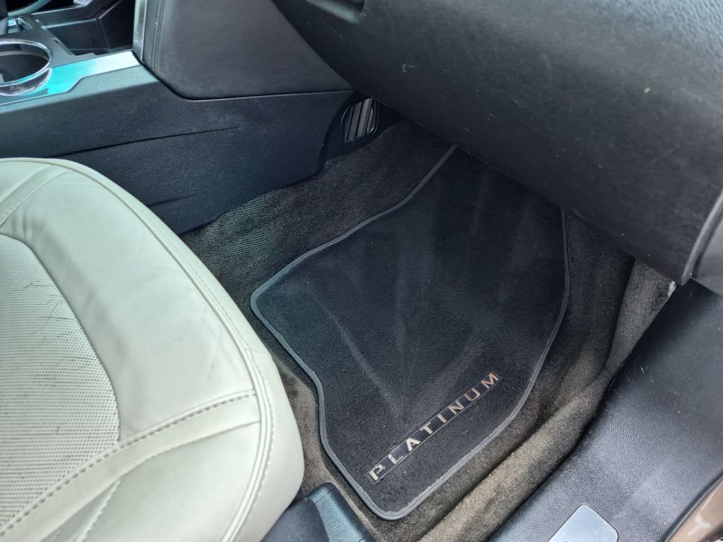 Used 2016 Ford Explorer Platinum AWD/4WD image 42
