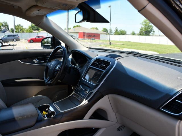 Used 2018 Lincoln MKX Reserve w/ Lincoln MKX Climate Package FWD image 35