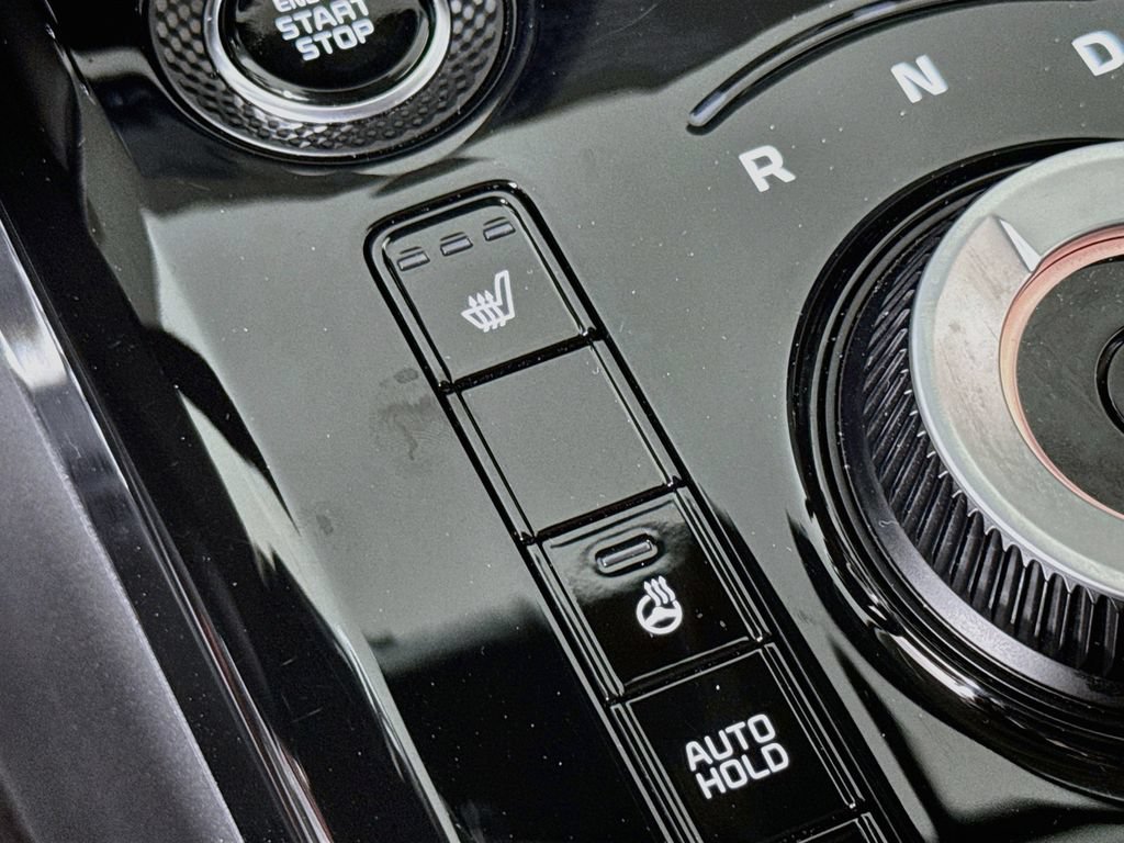 Used 2025 Kia Niro EX w/ EX Cold Weather Package FWD image 20