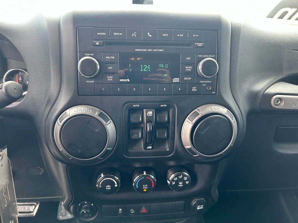Used 2018 Jeep Wrangler Unlimited Sport S AWD/4WD image 20