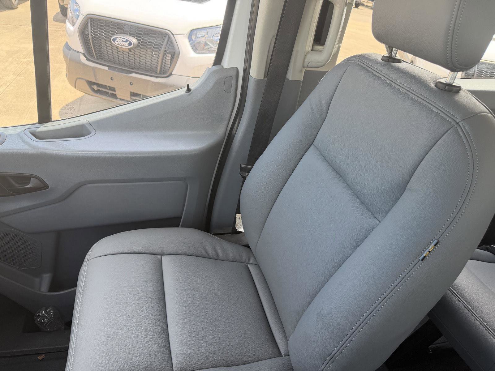 Used 2019 Ford Transit 350 XL RWD image 16