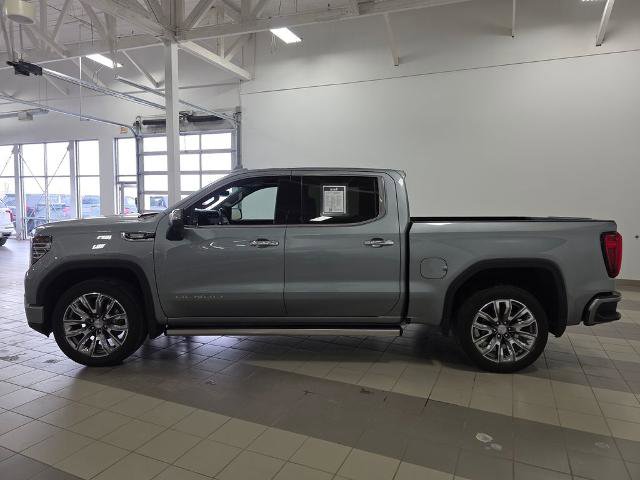 Used 2023 GMC Sierra 1500 Denali w/ Denali Reserve Package AWD/4WD image 2