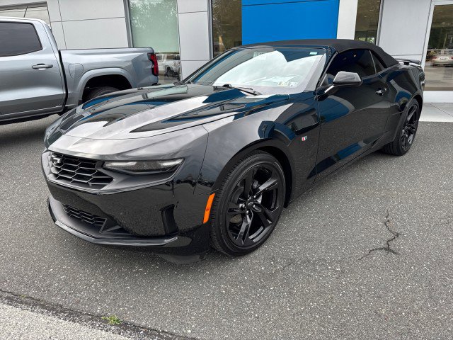Used 2023 Chevrolet Camaro LT w/ Technology Package image 3