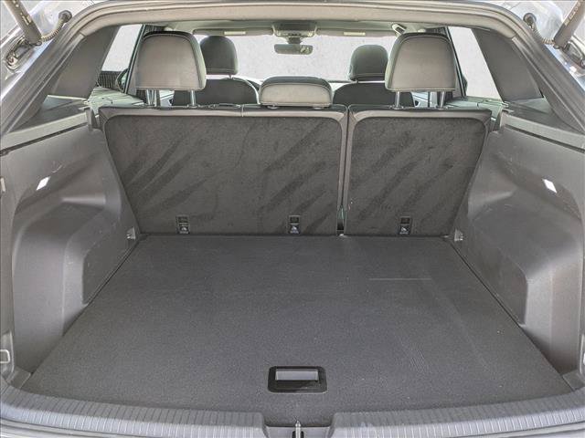 Used 2024 Volkswagen Atlas Cross Sport SE w/ Panoramic Sunroof Package AWD/4WD image 6