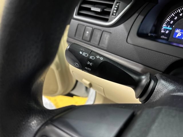 Used 2015 Toyota Camry LE FWD image 28