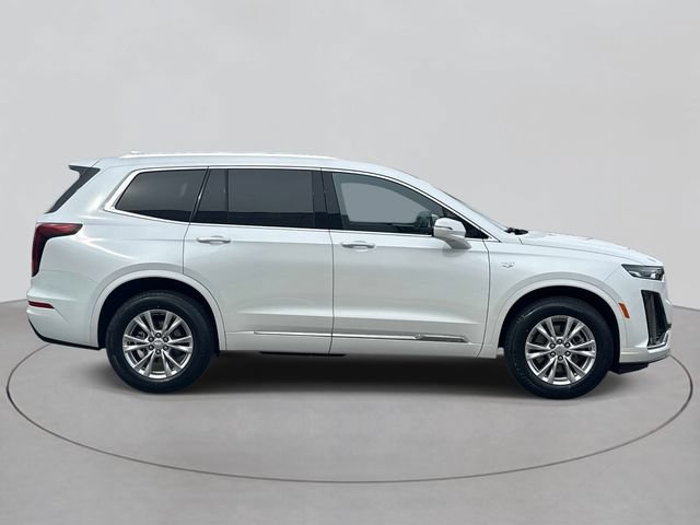 Certified 2024 Cadillac XT6 Luxury w/ LPO, Floor Liner Package AWD/4WD image 4
