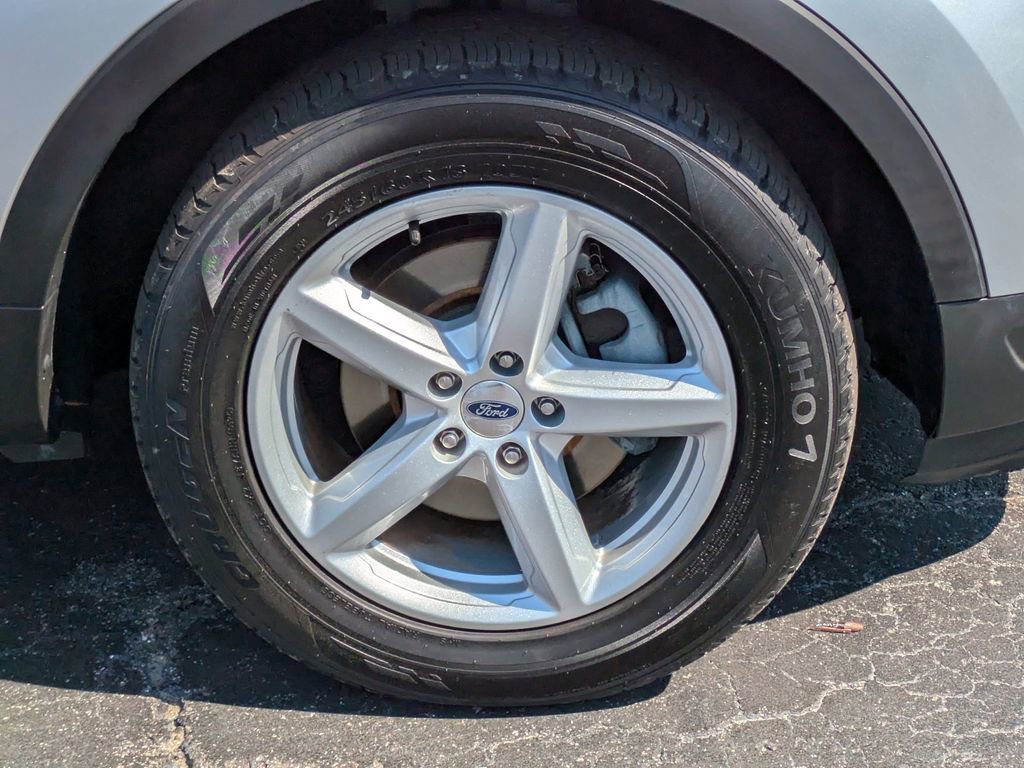 Used 2019 Ford Explorer Base image 11