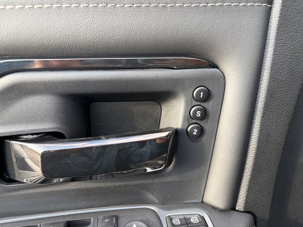 Used 2024 RAM 3500 Limited image 12