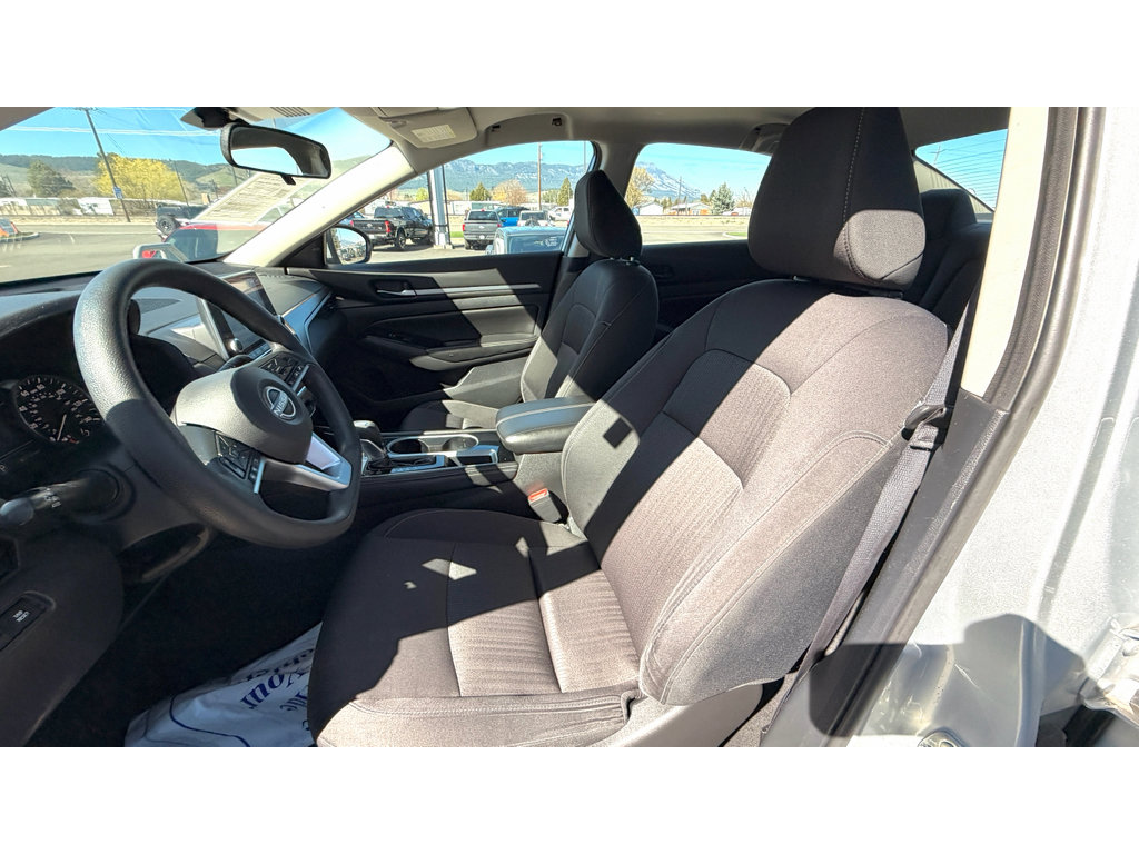 Used 2023 Nissan Altima 2.5 SV FWD image 17