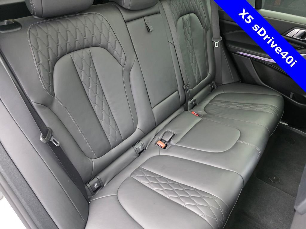 Used 2022 BMW X5 sDrive40i w/ M Sport Package image 26