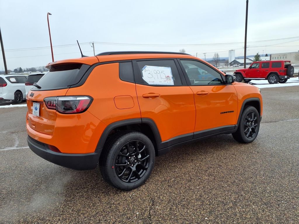 New 2026 Jeep Compass Latitude AWD/4WD image 3