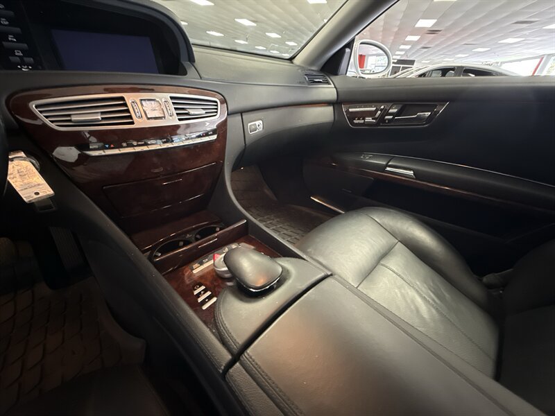 Used 2008 Mercedes-Benz CL 550 image 33