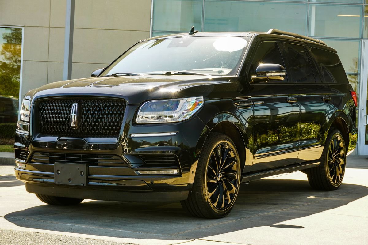Used 2021 Lincoln Navigator Reserve image 8