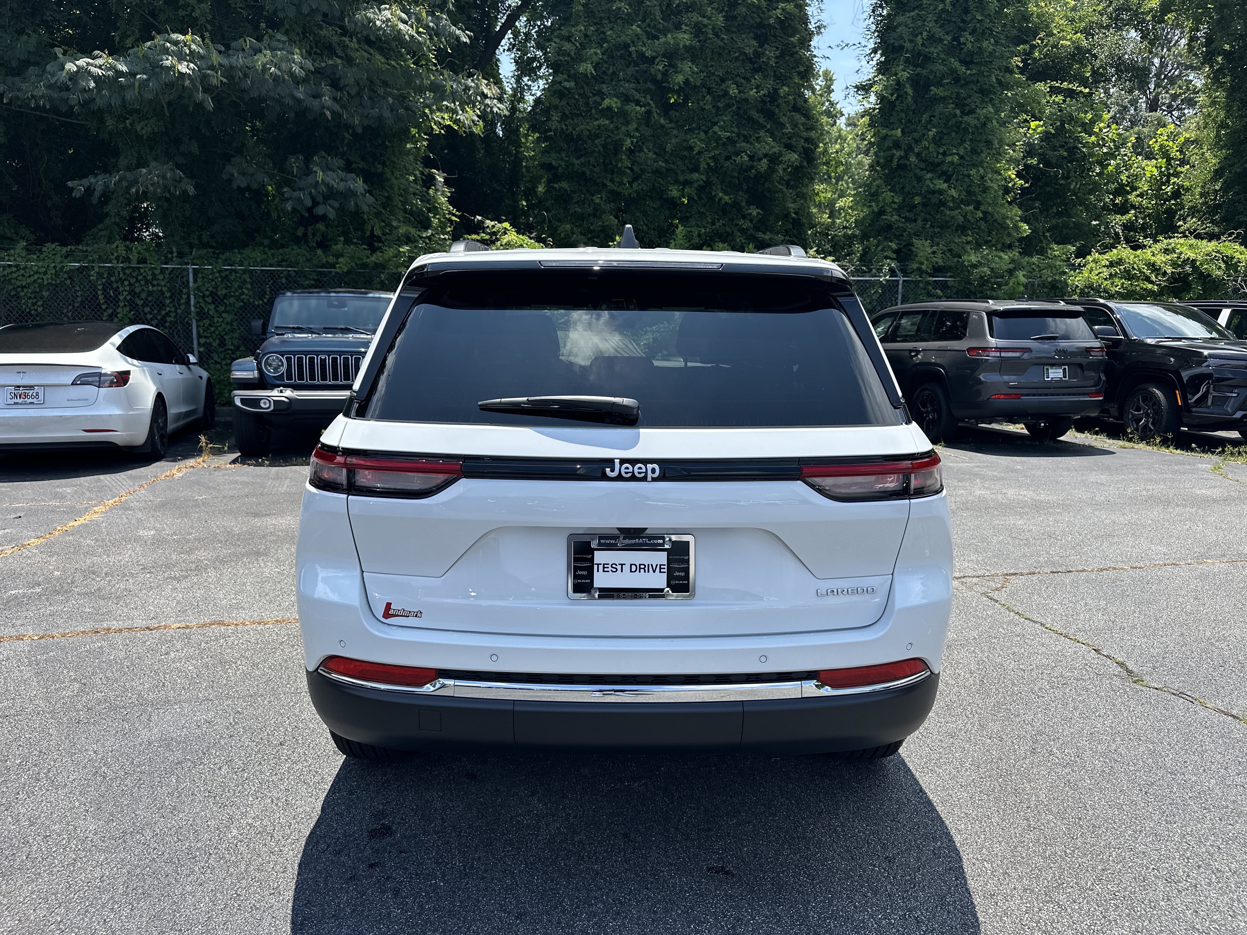New 2026 Jeep Grand Cherokee Laredo X RWD image 8