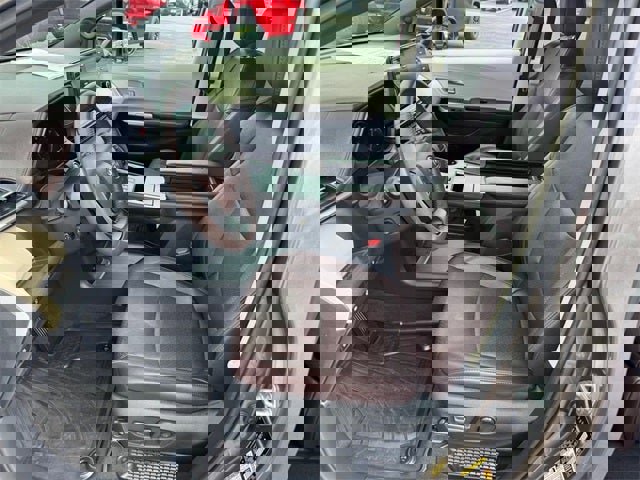 Certified 2023 Toyota Sienna Platinum image 9