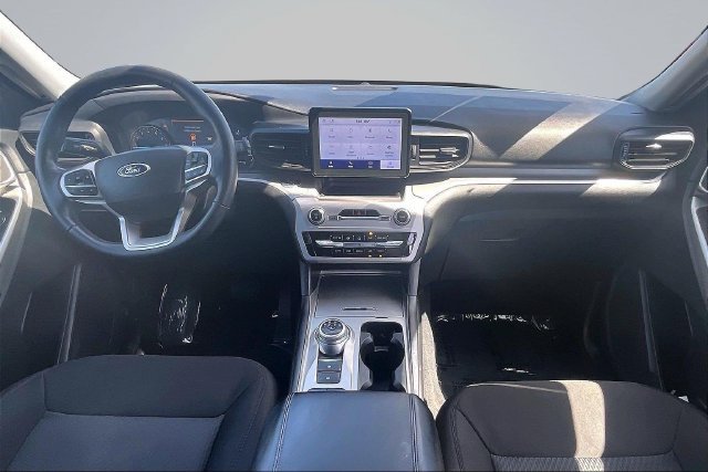 Used 2022 Ford Explorer XLT RWD image 16