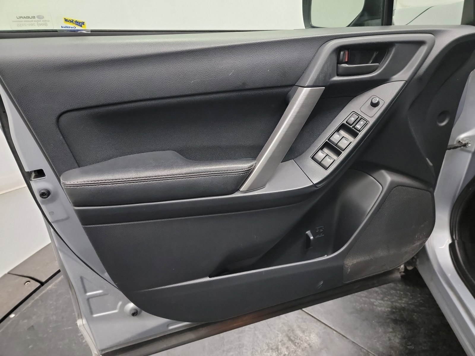 Used 2016 Subaru Forester 2.5i Premium w/ All-Weather Package image 13