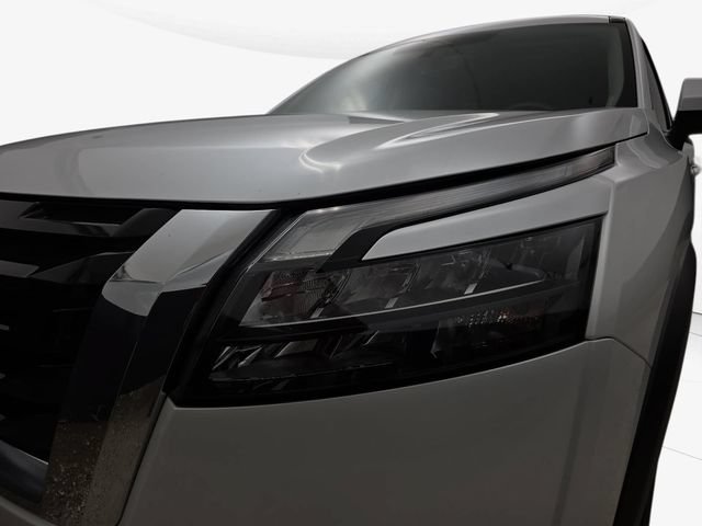 Used 2025 Nissan Pathfinder Platinum w/ Cargo Package FWD image 32