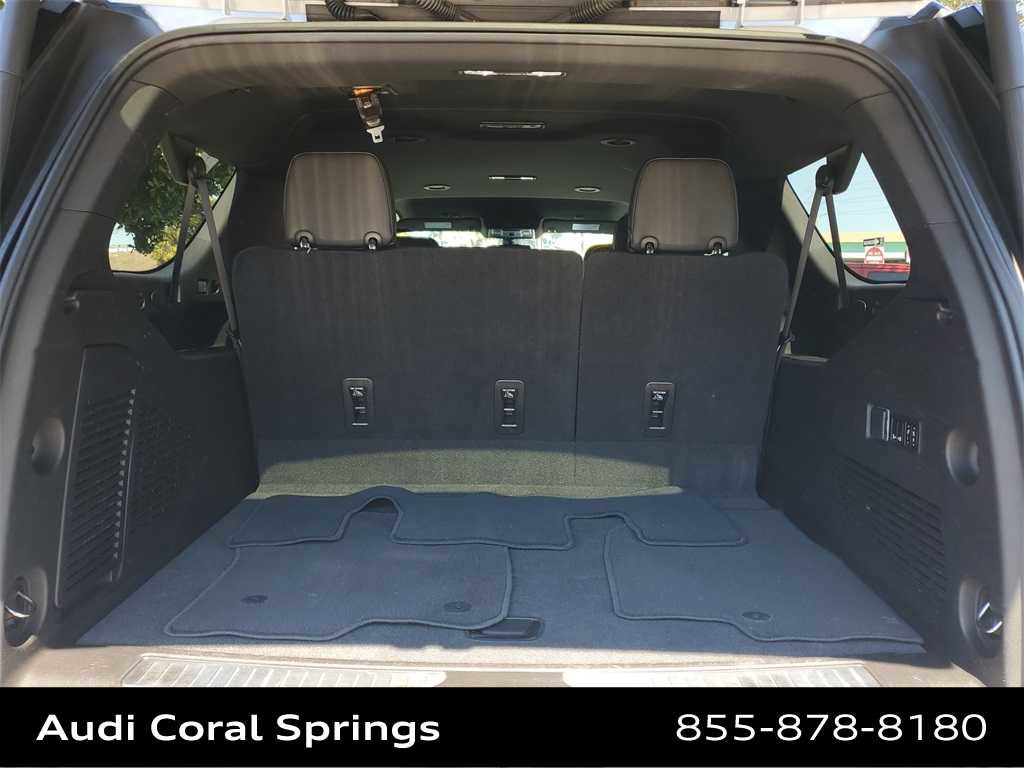 Used 2021 Chevrolet Suburban Premier image 26