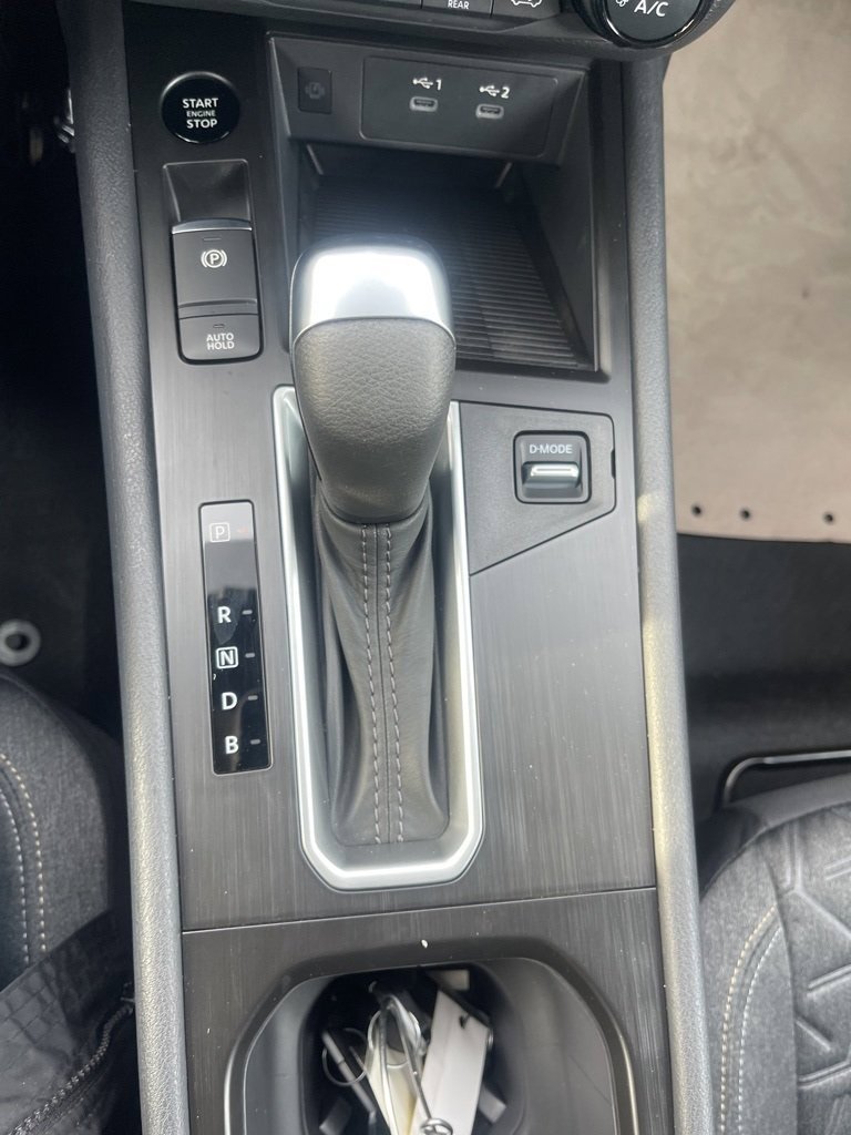 Certified 2025 Nissan Kicks SV w/ SV Premium Package AWD/4WD image 18
