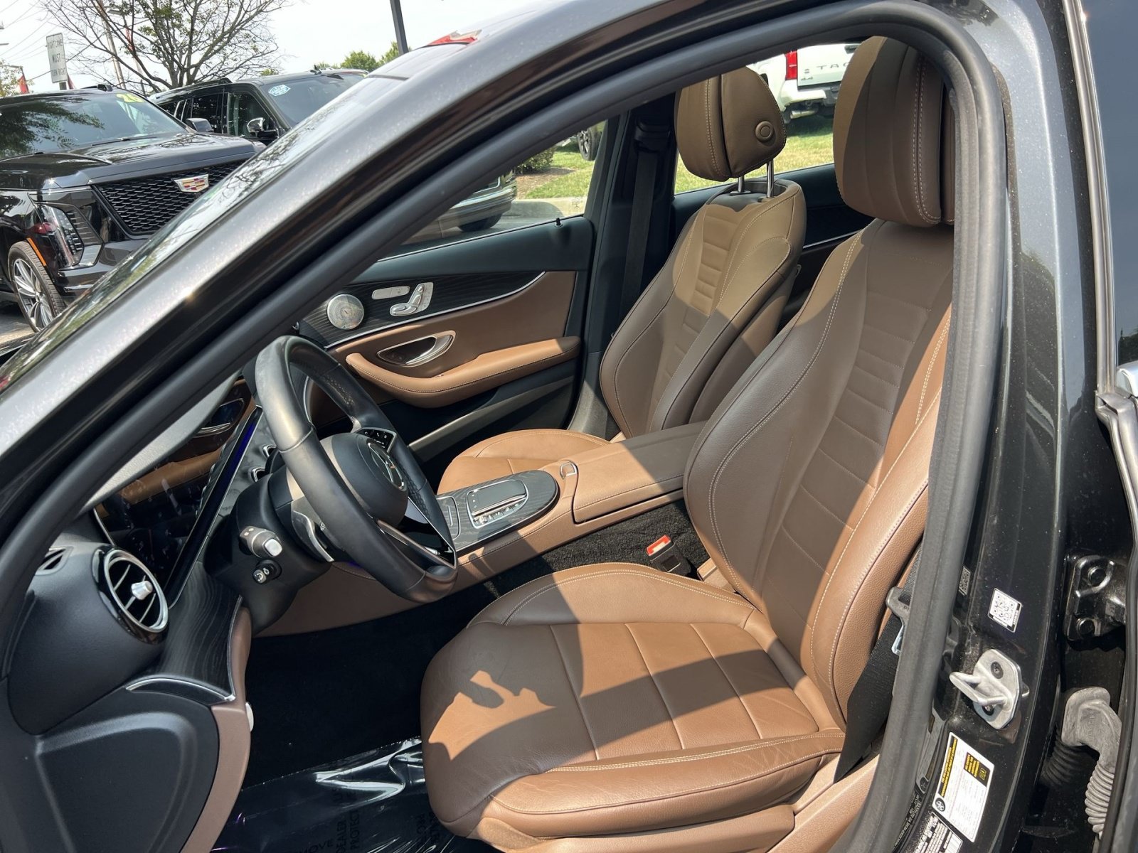Used 2021 Mercedes-Benz E 350 4MATIC Sedan image 13