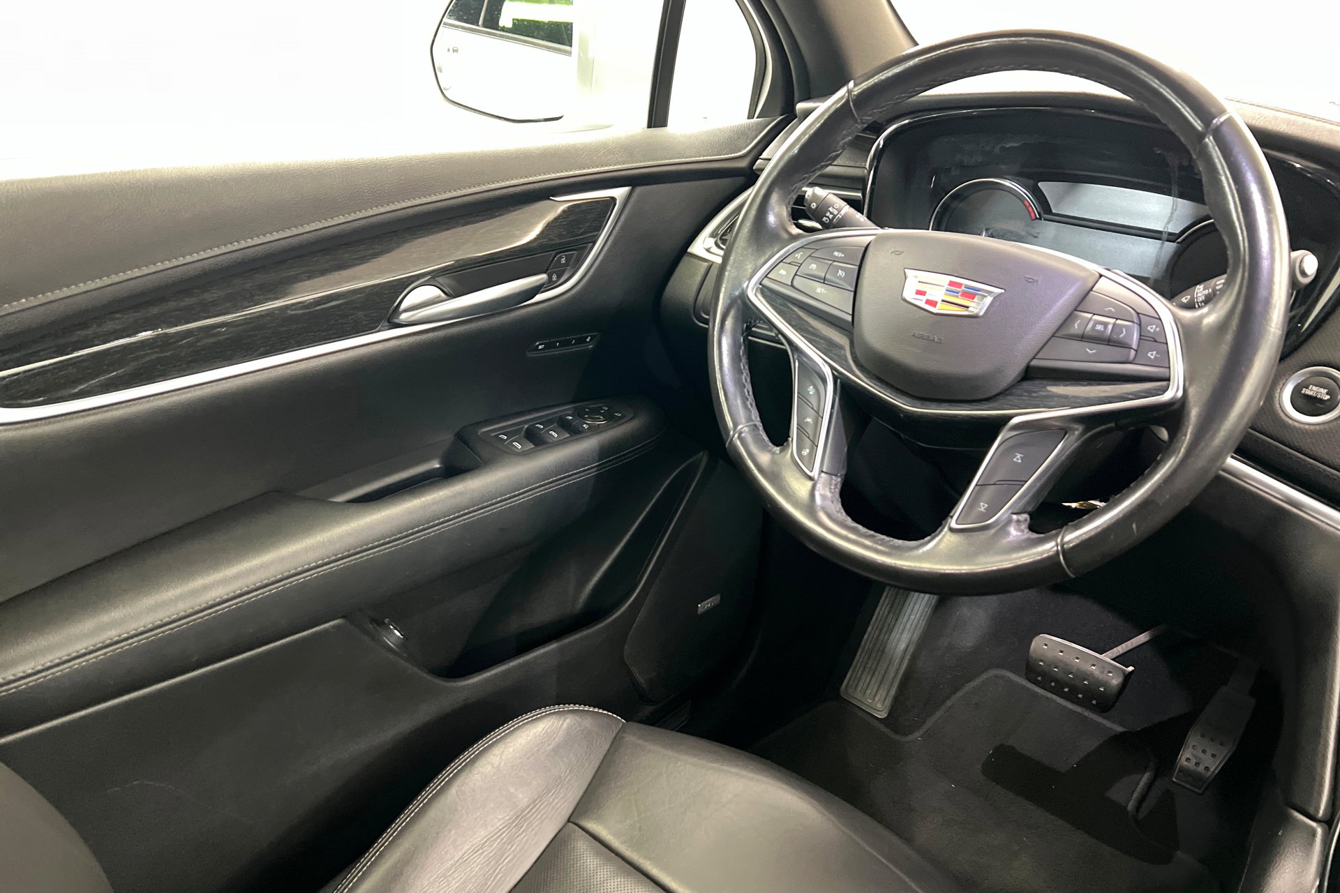 Used 2020 Cadillac XT5 Premium Luxury image 12