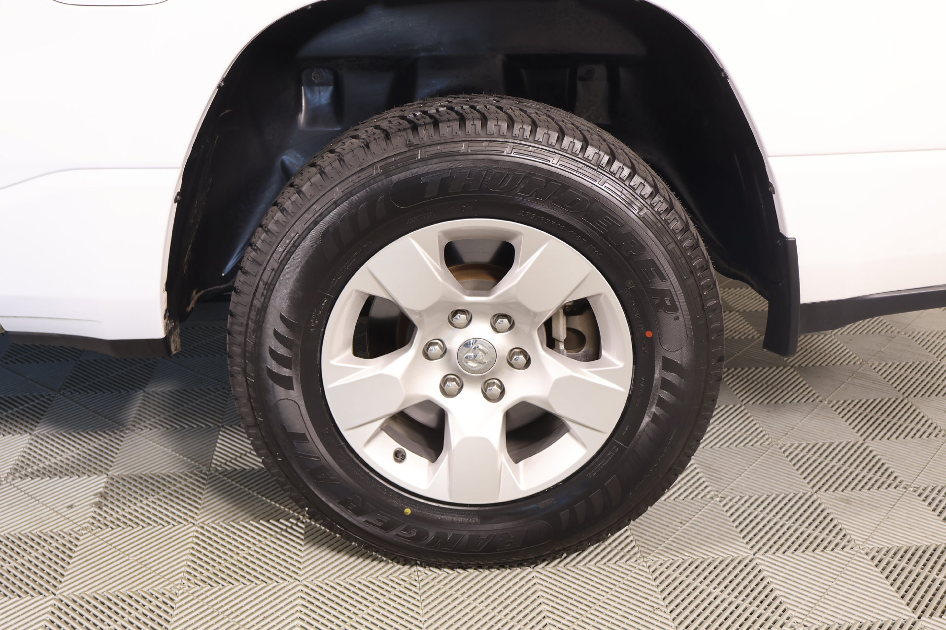 Used 2023 RAM 1500 Big Horn AWD/4WD image 17