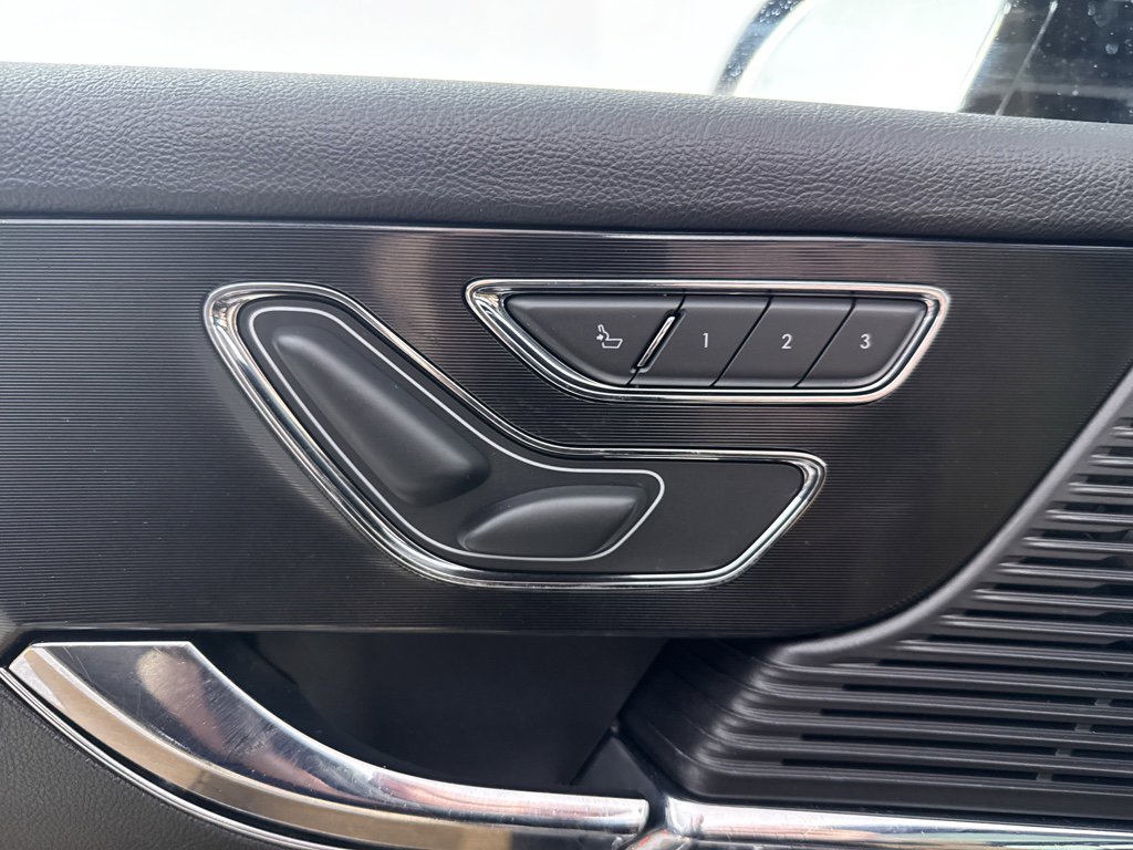 Used 2022 Lincoln Corsair Reserve w/ Equipment Group 201A image 27