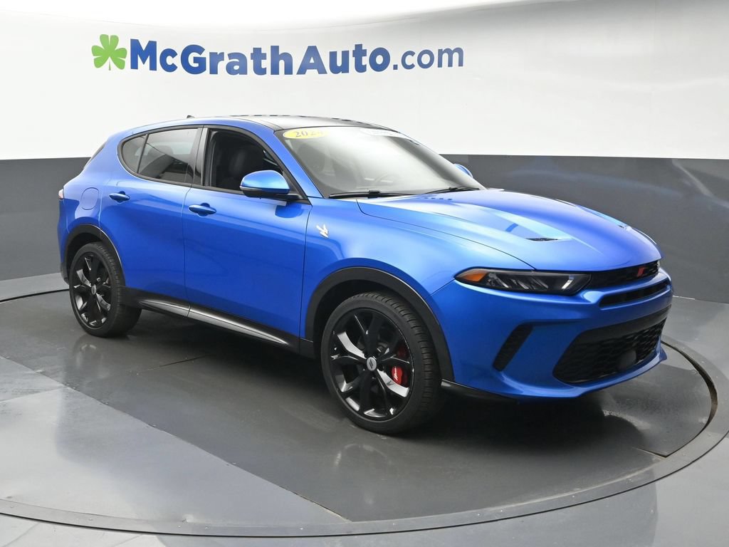Used 2024 Dodge Hornet R/T Plus w/ Track Pack AWD/4WD image 2